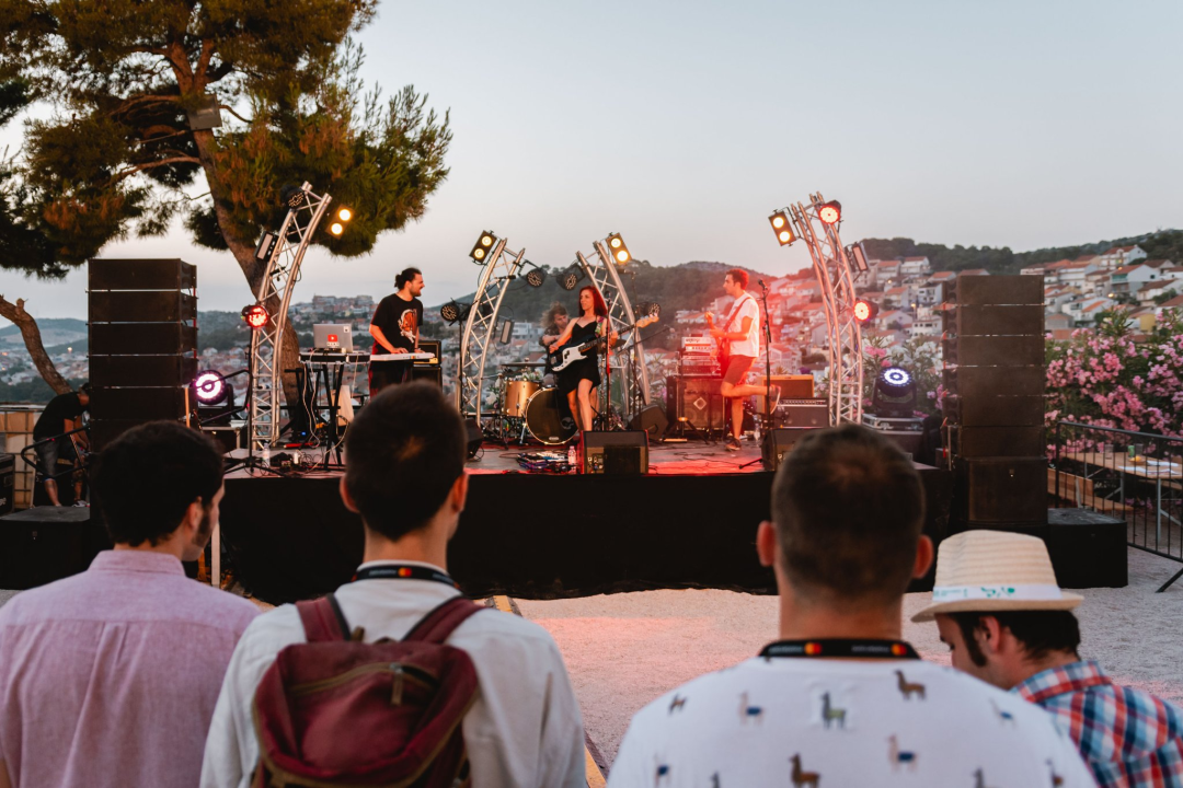 Let's Rock otvorio ljeto glazbenih festivala u Šibeniku: Pogledajte kako je sinoć bilo na Tvrđavi sv. Mihovila