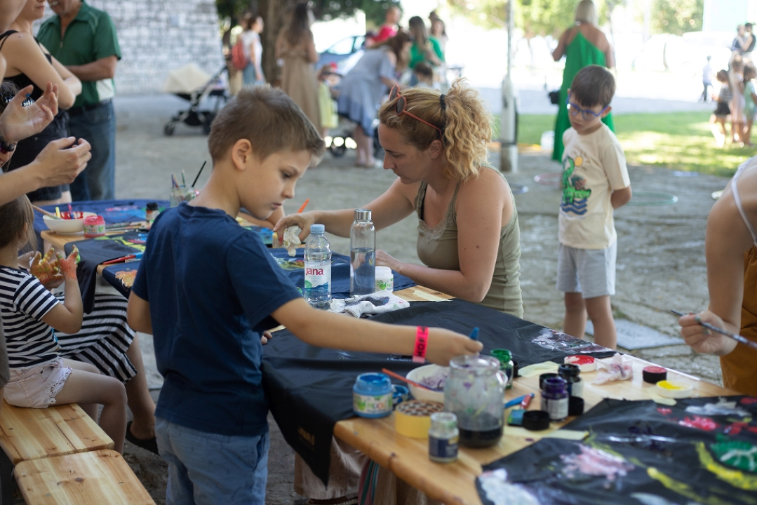 Sve samo ne mirna nedjelja u Šibeniku: U sklopu MDF-a danas od cirkusa do turnira