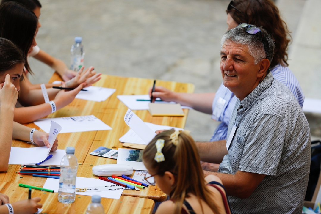 U kazalištu ništa, Ljetna otkazana: Ostaje vam program po ulicama i trgovima