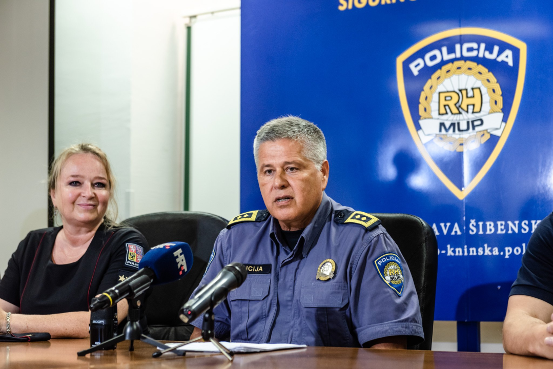 Pojačanje iz Češke, Njemačke, Makedonije i Rumunjske stiglo u pomoć šibenskoj policiji 