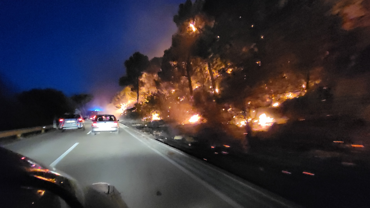Nemirna noć na požarištu: Pogledajte večerašnje scene iz Zatona