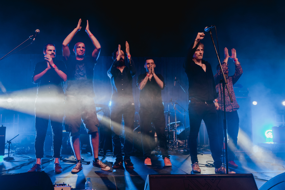 Publika na Mihovilu Pips, Chips &amp; Videoclips pjesmom vratila iz backstagea na treći bis