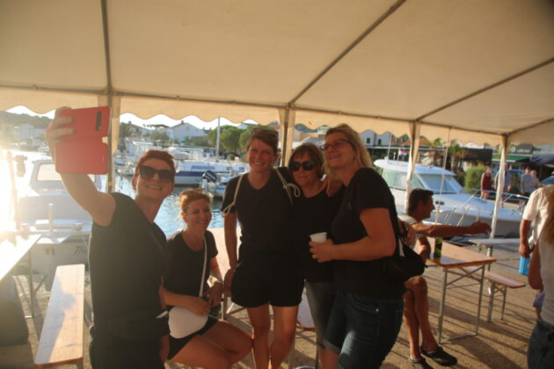 Ekipa za ne biti doma slavila na regati 'Svon forcon na četiri vesla'