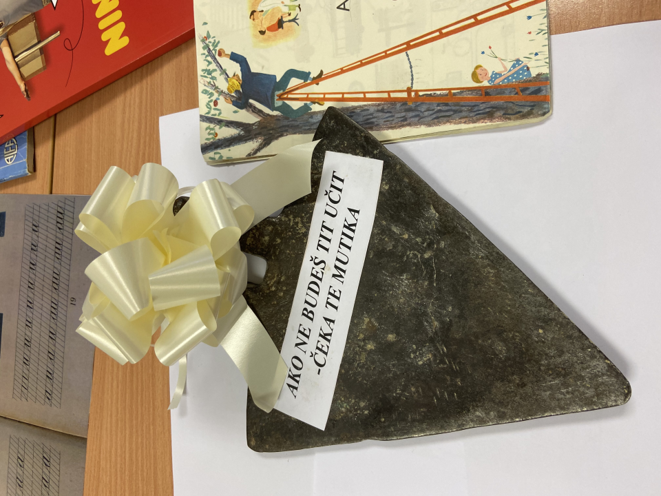 Priprema se knjiga o školi u Rupama, a u subotu je otvorena i izložba na tu temu