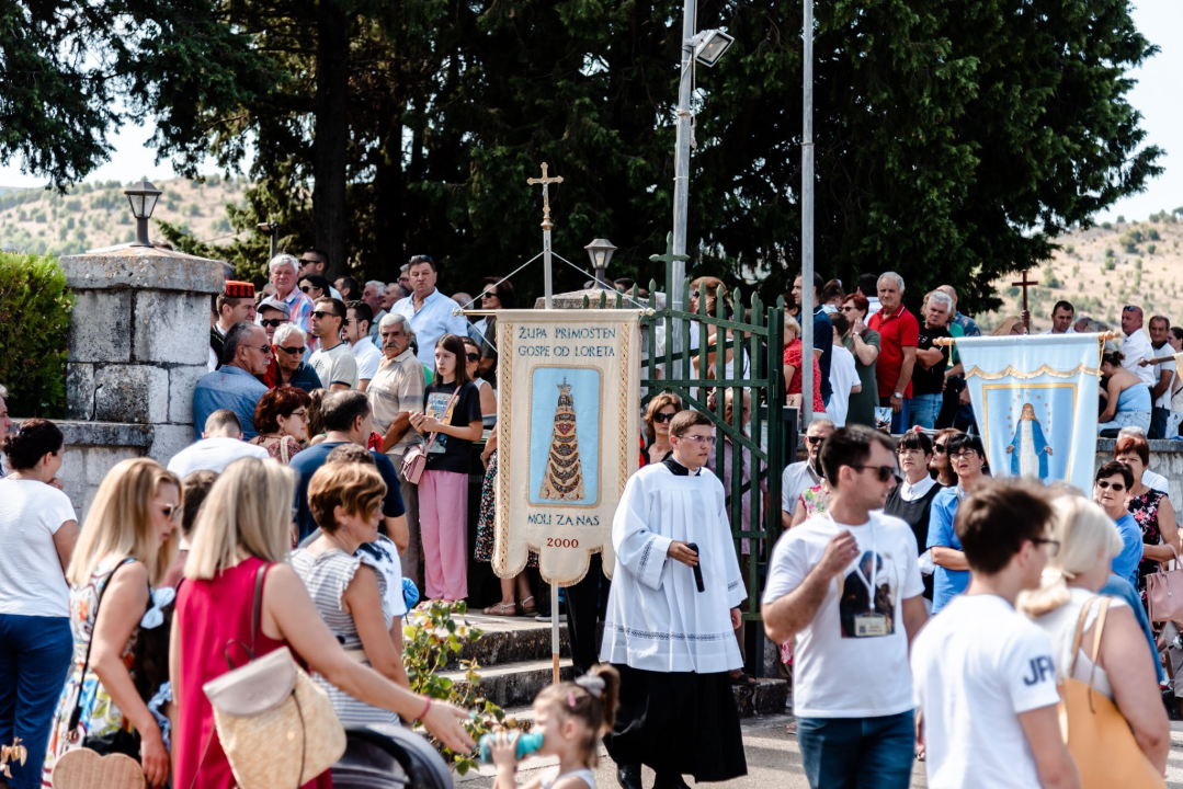 Održana i svečana procesija: Središnju misu predvodio šibenski biskup Tomislav Rogić