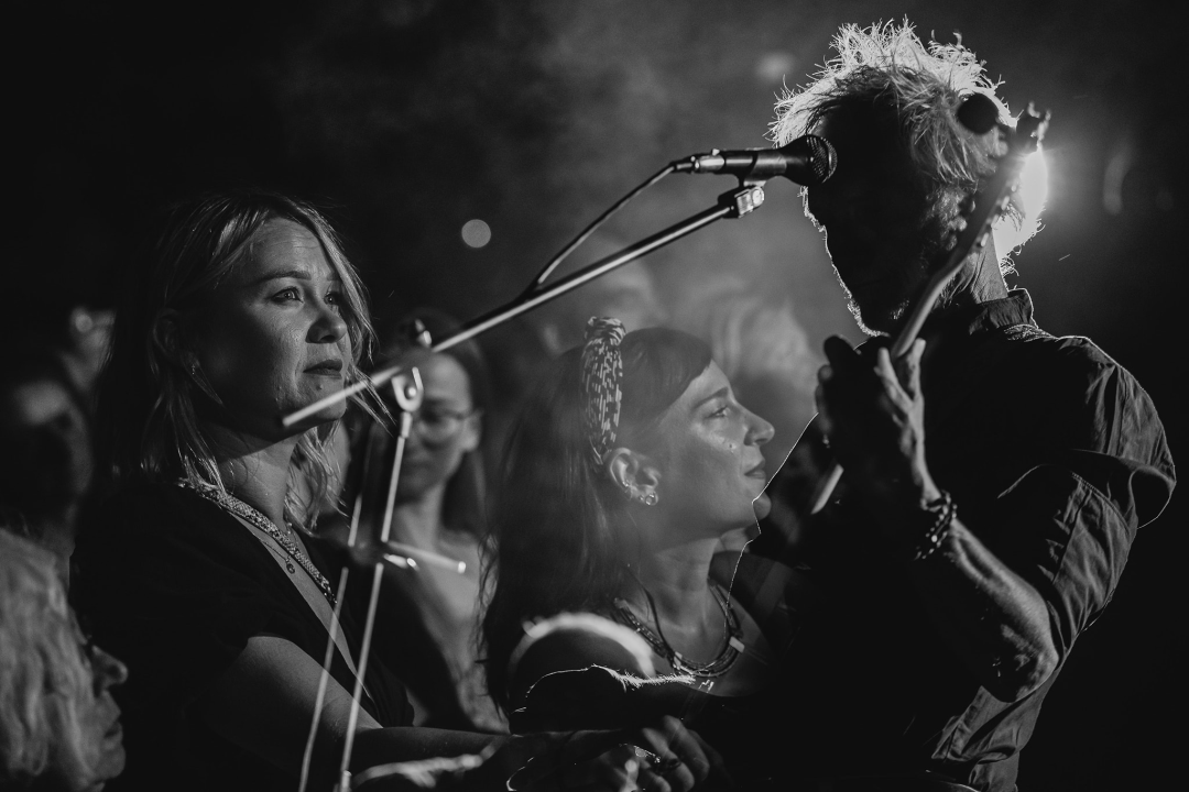 Dobri, stari, uvijek mladi Rundek. I Ekipa.