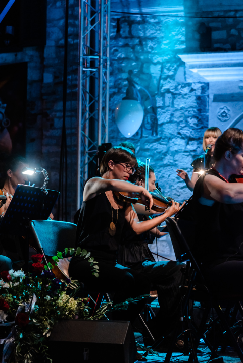 Dok žiri bira pobjednike i dok se zbrajaju glasovi publike, pogledajte fotografije svih izvođača 25. Šansone