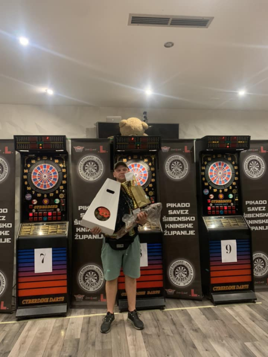 PRŠUT OPEN 2022.: Drniš je bio domaćin najvećeg pikado turnira u Hrvatskoj    