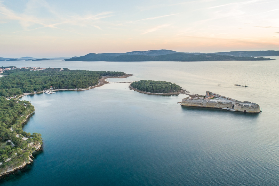 Posjetite Tvrđavu sv. Nikole i iskoristite niz pogodnosti do kraja ove sezone posjećivanja!