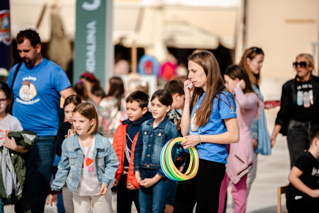 Poljana puna djece: Voze električne romobile i bicikle, uče o sigurnosti u prometu