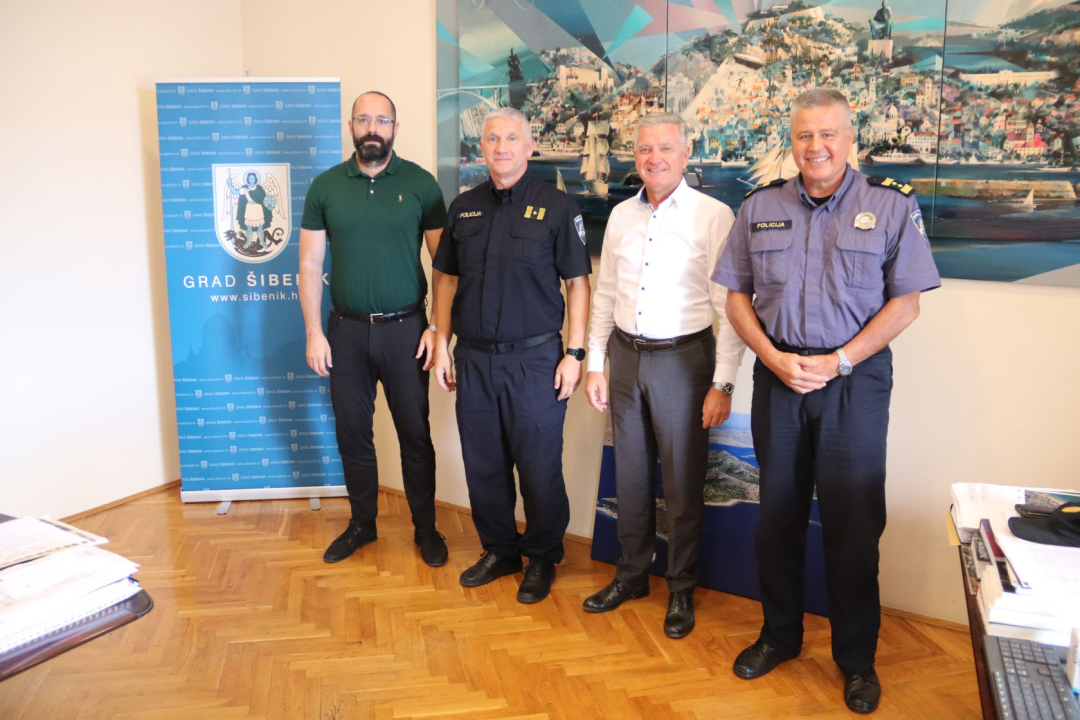 Gradonačelnik Burić primio starog i novog načelnika PU Šibensko-kninske 