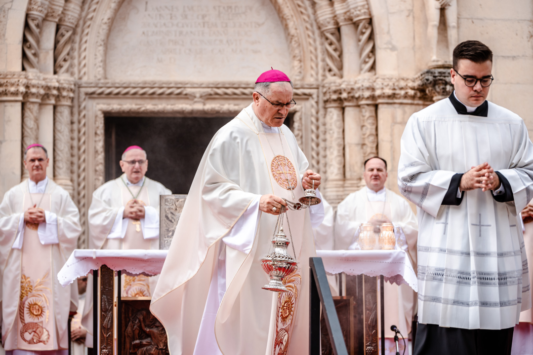 Misu povodom blagdana sv. Mihovila predvodio kotorski biskup mons. Ivan Štironja