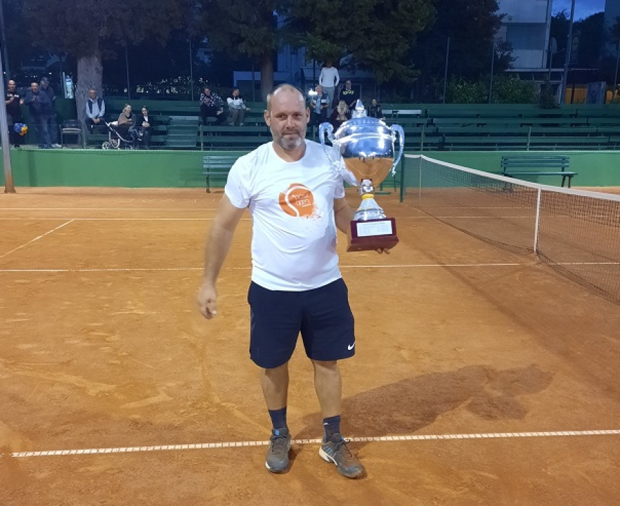Završen teniski turnir &quot;Sv. Mihovil&quot;: Kod muških slavio Fabijan Šprljan, Ani Matošin sve 3 titule