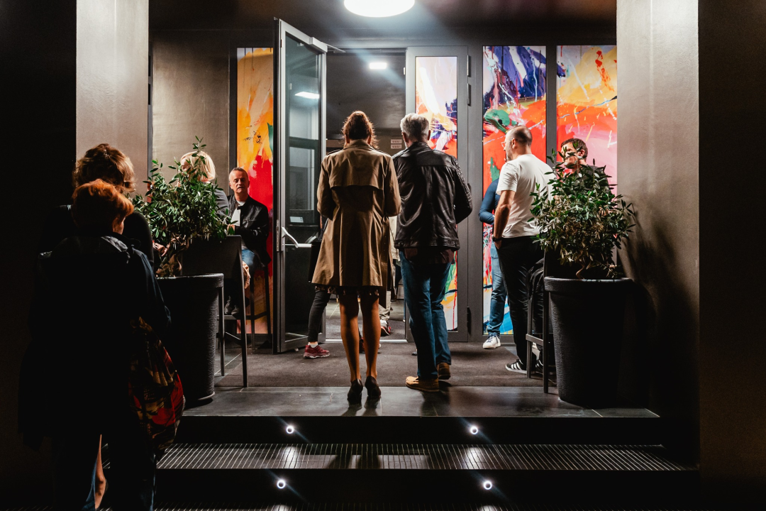 Vrećin glas, gitara i lutnja Edina Karamazova oduševili sinoć Šibenčane u Arsenu