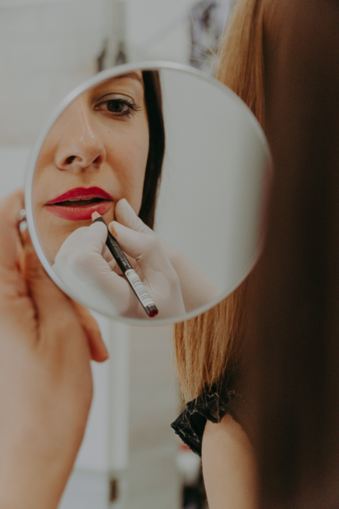 Iskoristite popust na trajnu šminku kod izvrsne kozmetičarke Jelene Radak! 