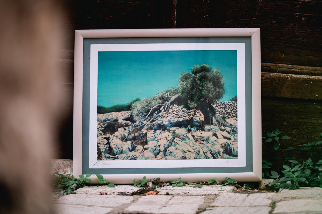 Garderobu osvježite dizajnerskim komadima iz Galerije Juraj Dalmatinac, dom umjetninama po super cijenama