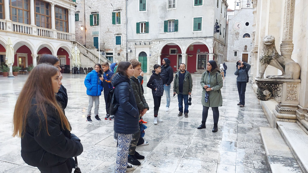 Osnovna škola Brodarica ugostila učenike i kolege iz Rumunjske u okviru K1 projekta 