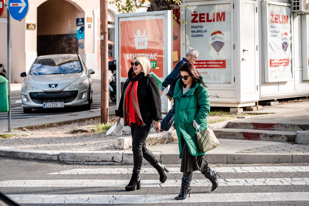 Tip-top dame iz Đira po gradu koje su ukrale sve poglede 