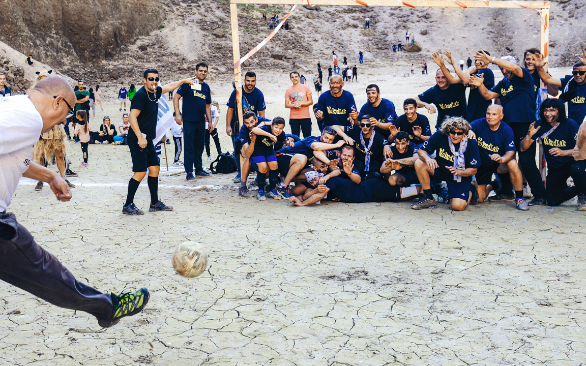 Nogometno rivalstvo traje već 79 godina: Okršaj Vukova i Vilenjaka na Modrom jezeru je spektakl!