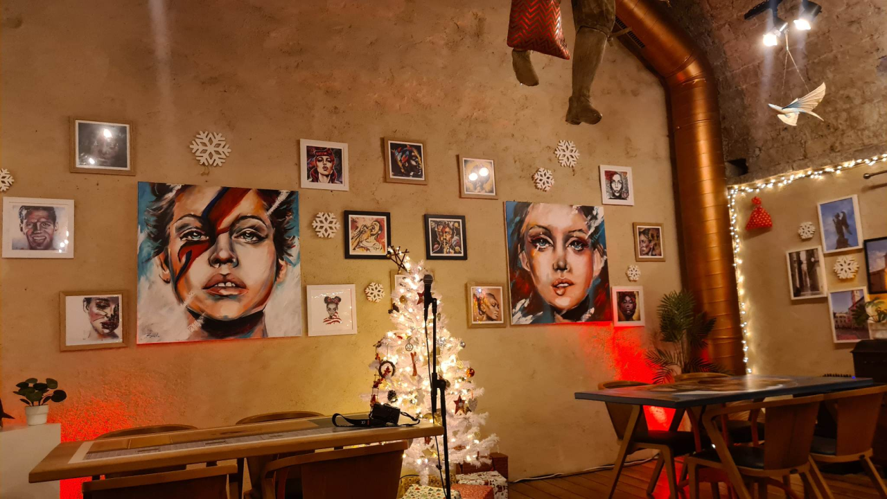 Prodajna izložba u čarobnom ambijentu: U Azimutu otvoren još jedan 'Božićni tinel' 