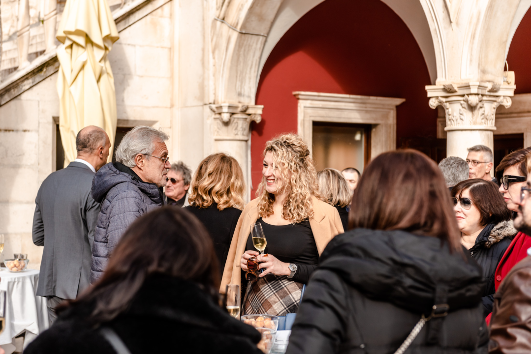 Burić i Jelić pozvali novinare na domjenak, župan doznao da je postao djed!