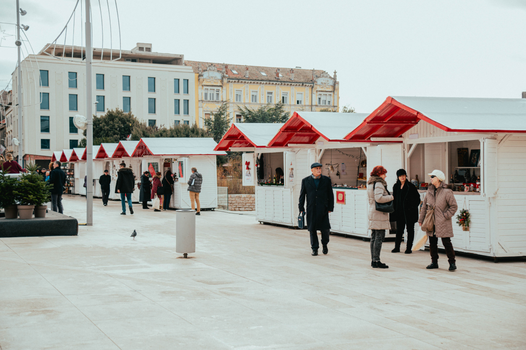 Adventurin Sajmić savršeno je mjesto za kupnju poklona, sve su izradili lokalni umjetnici i obrtnici