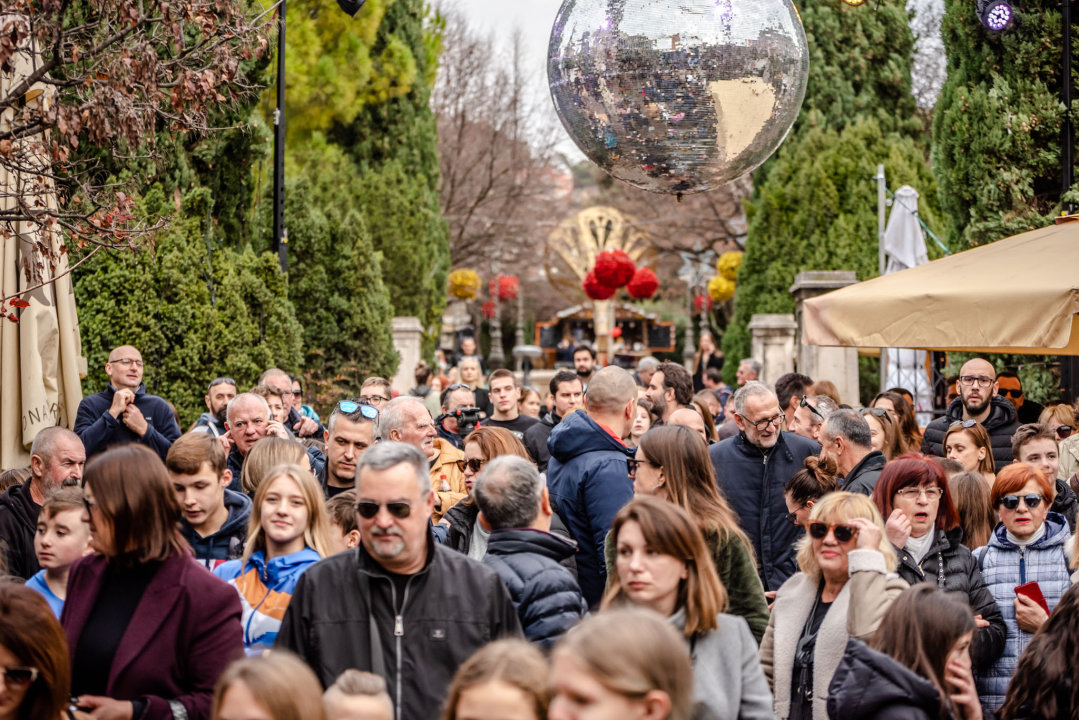 Toni Slavica i Nives Radić, vaterpolisti Solarisa i vaterpolistice Viktorije ovogodišnji su laureati