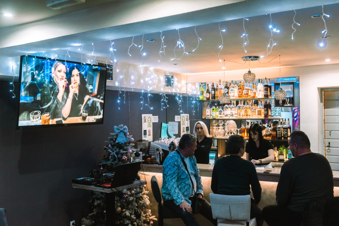 Caffe &amp; Coctail bar Relax u Bilicama novi je centar dobre zabave!