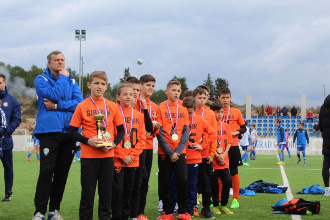 Mladi nogometaši Šibenika na 9. Vodice Cupu do dva zlata i dva srebra