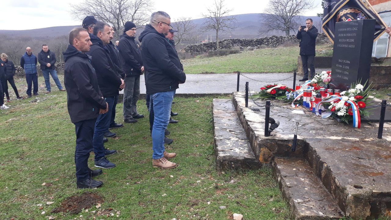 Obilježena 31. godišnjica stradanja obitelji Čengić u Erveniku