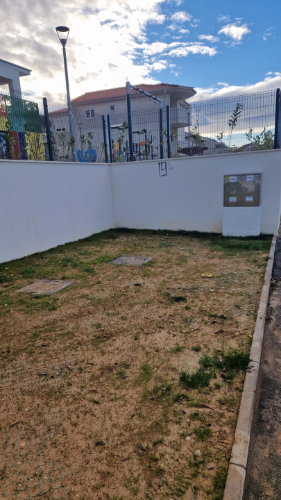 Netko je pod okriljem noći išarao zid vrtića 'Ljubica': 'Da su vidjeli lica djece jutros, to bi im bila najveća kazna'