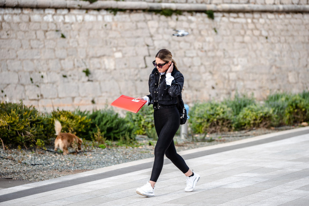 Moderne Šibenčanke i ovaj tjedan su dokazale da vješto prate svjetske trendove