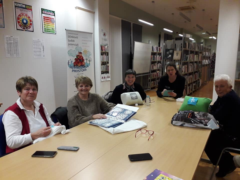 Vrijedne primoštenske čipkarice prezentirale nove radove