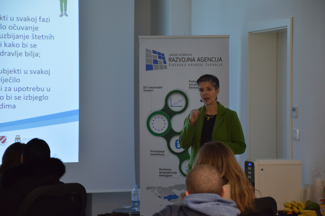 U Kninu održana radionica posvećena ekološkoj poljoprivredi i proizvodnji, certifikatu kvalitete i eko oznakama 