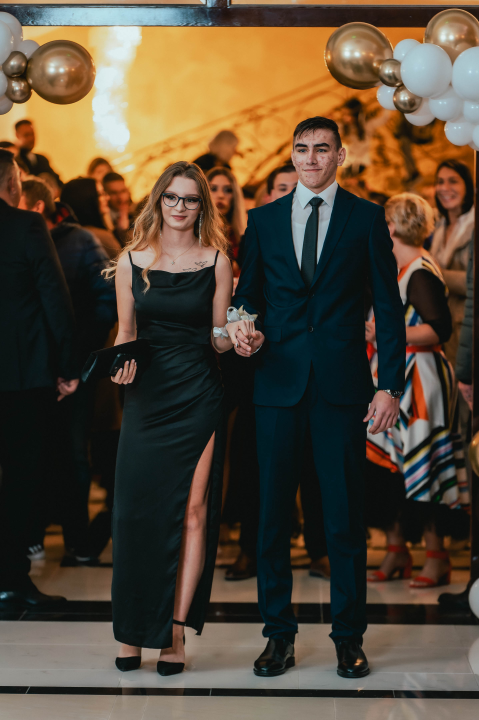 Učenici Prometno-tehničke škole Šibenik poput holivudskih zvijezda na maturalnom plesu (1)