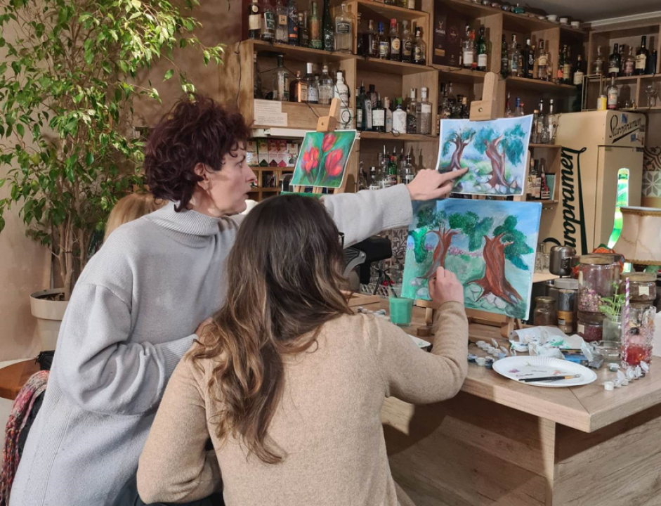 Cocktail &amp; Paint pravi hit u Šibeniku: 'Neki ljudi nisu crtali od vrtića i sad naprave nešto genijalno'