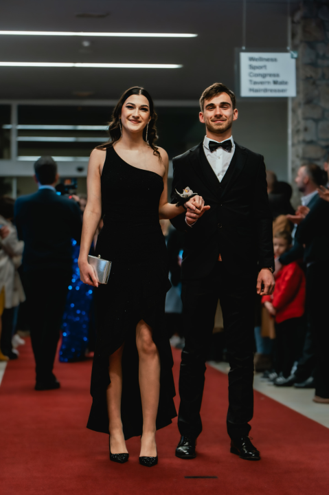 Pogledajte glamurozna izdanja maturanata Medicinske škole (2. dio)