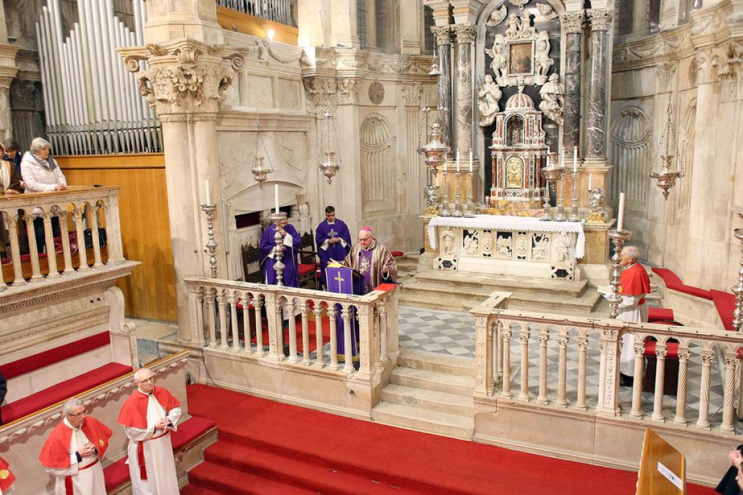 U katedrali održano misno slavlje s obredom pepeljenja