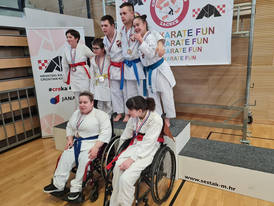 Šibenski parakarataši osvojili četiri medalje na turniru
