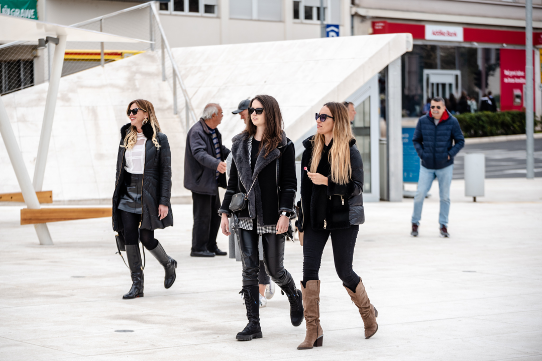 Lijepe sugrađanke pokazale koji će modni komadi obilježiti nadolazeću sezonu
