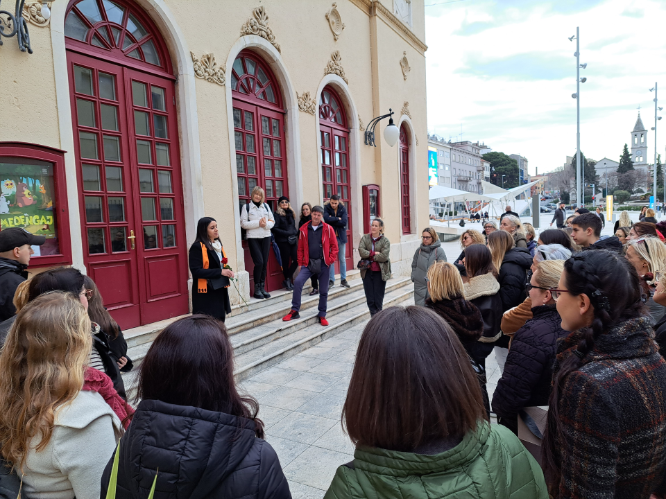 Znate li tko su Anka Bulat, Ana Šare i Slavka Berović? Vodiči ispričali priče o važnim šibenskim curama