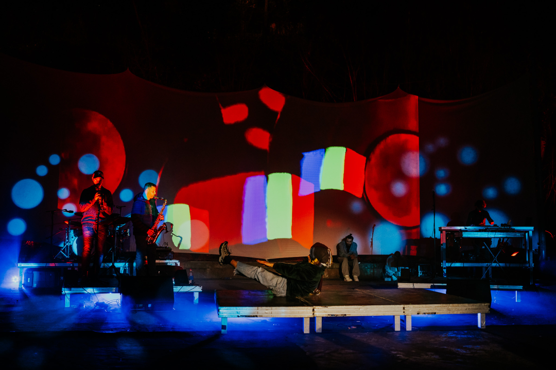 Šibenski vizualni spektakl za zatvaranje Festivala svjetla: Nevjerojatan spoj glazbe, svjetla i pokreta na Tuškancu