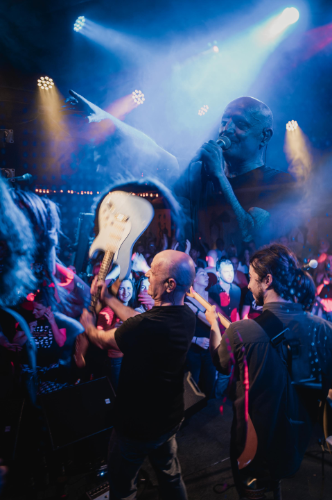 Mile Kekin u Azimutu dokazao da se prvi mačići ipak ne bacaju u vodu