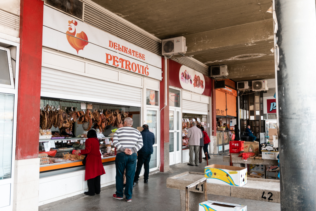 Delikatese Petrović sa šibenske pijace počastit će za Uskrs jednog čitatelja s platom za četiri osobe