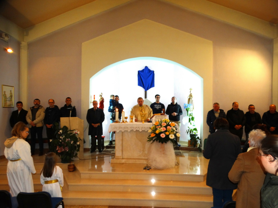 U Vukšiću održan obred pranja nogu dvanestorici vjernika na Veliki četvrtak 