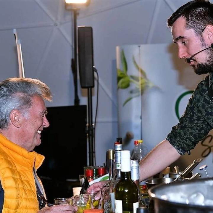 Šibenski barmen Tomislav Stančić sa Željkom Bremecom o Biserima mora: U žiriju bio i Stevo Karapandža 