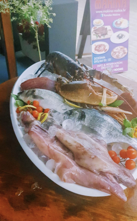 Konoba Makina ovaj vikend otvara sezonu dobre zabave nastupom klape Iskon!