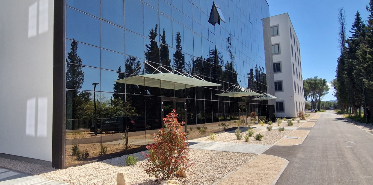 Uređen okoliš studentskog doma Palacin