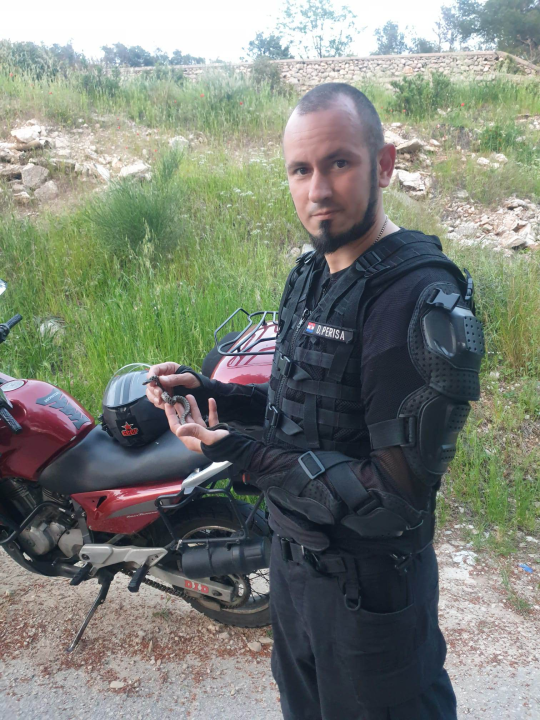 Denis Periša iz garaže na Poljani spasio zmiju: ‘Ne trebate se bojati’