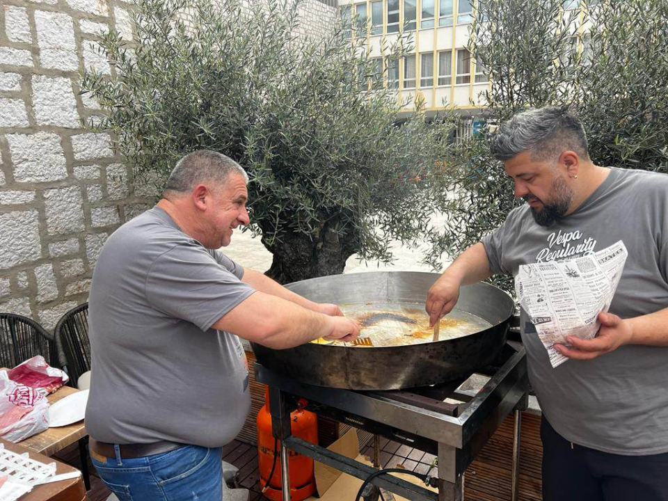 Stotinjak zaljubljenika u Vespe na šibenskoj rivi: Napravit će i đir do Drniša 